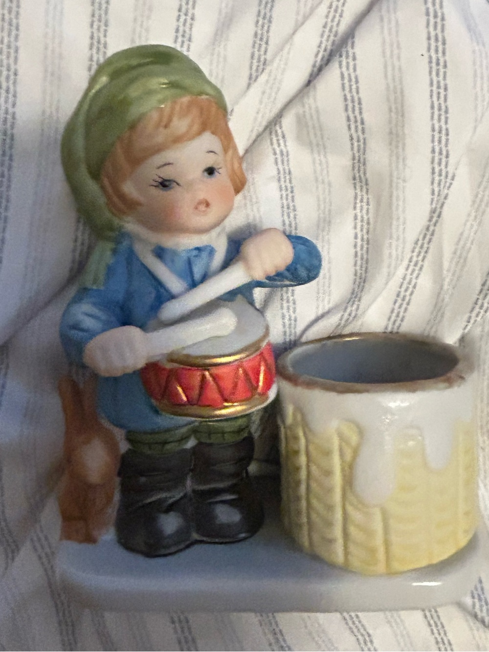 Christmas luv kins VTG Porcelain Drummer Boy Figurine in Blue and Green